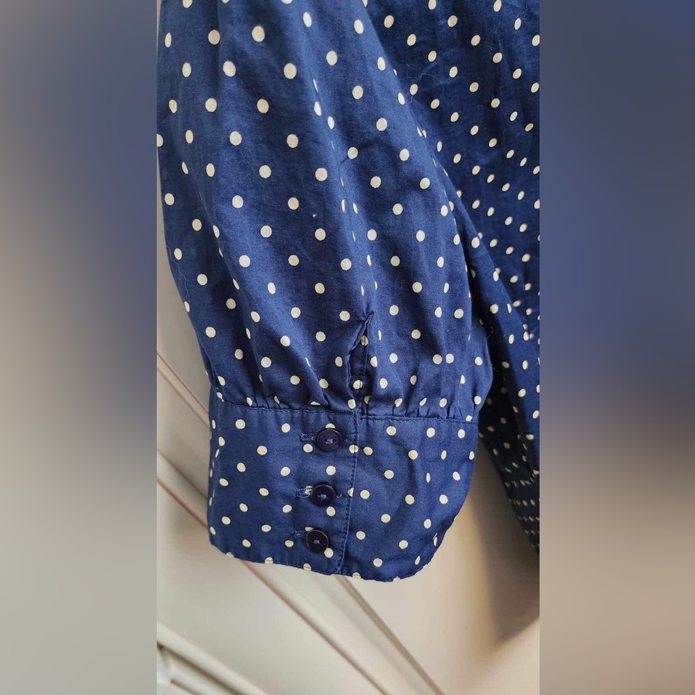 Button down shirt - Picture 2 of 3
